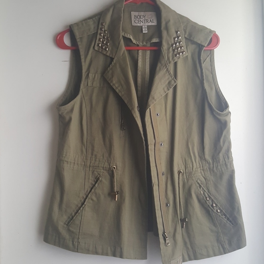 Body Central utility army green vest.